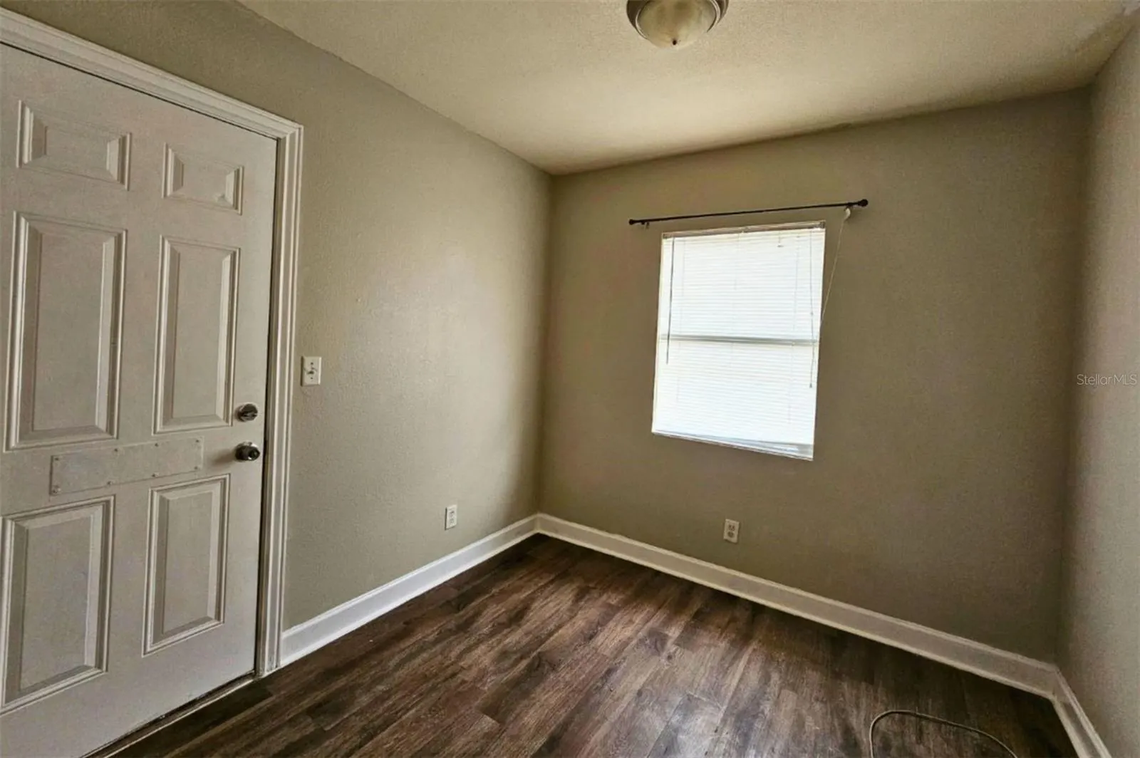1375 DREW ST #103, #103