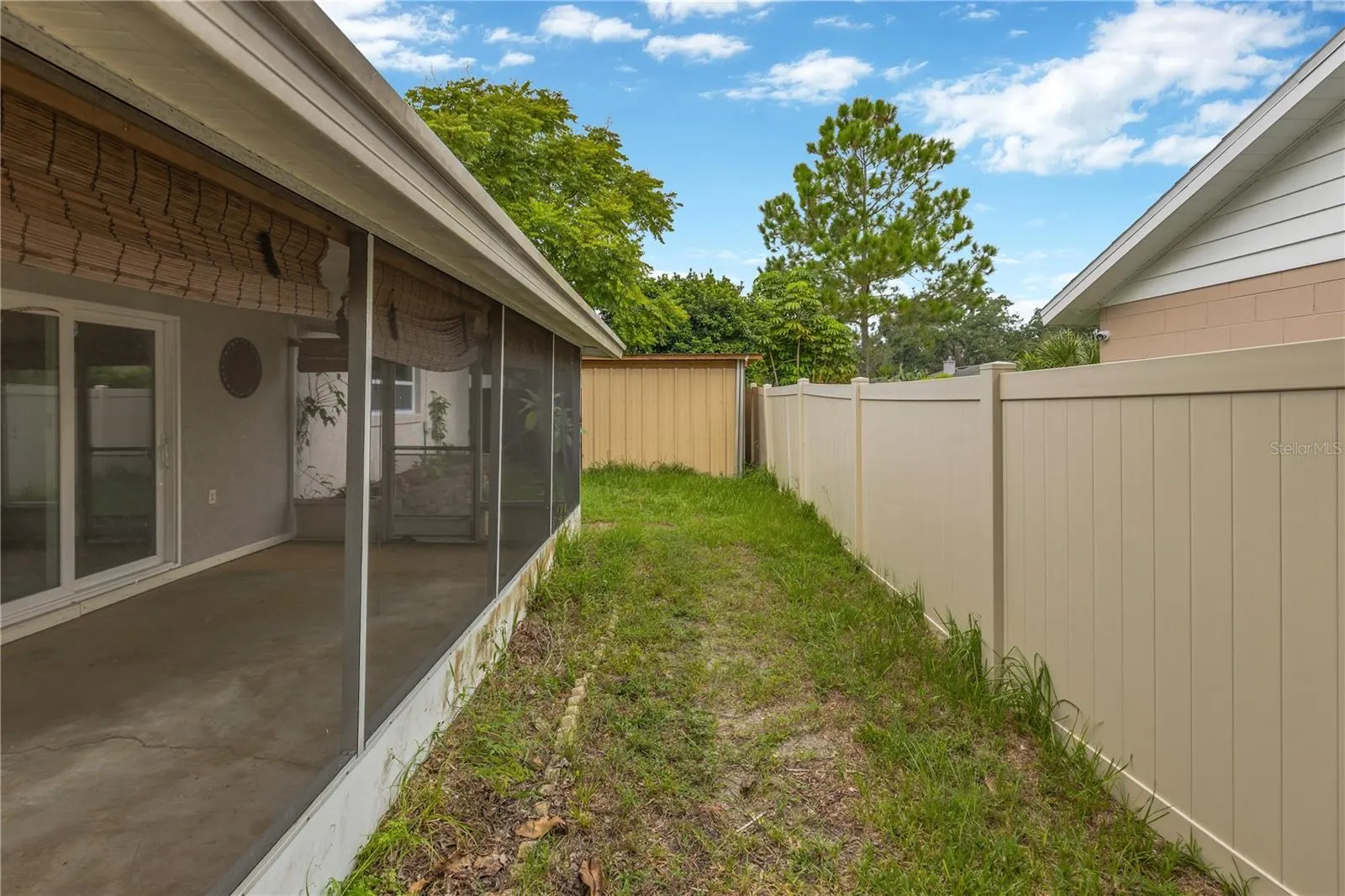 802 CENTERWOOD CT