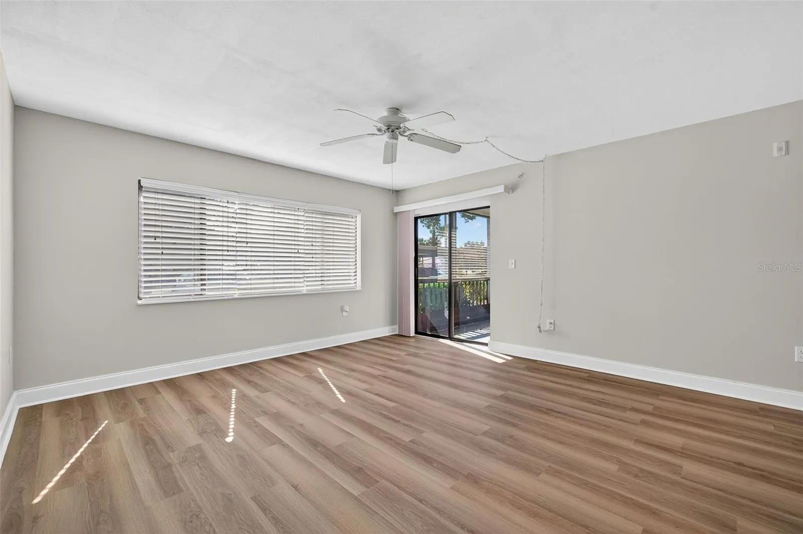 2595 COUNTRYSIDE BLVD #8106, #8106