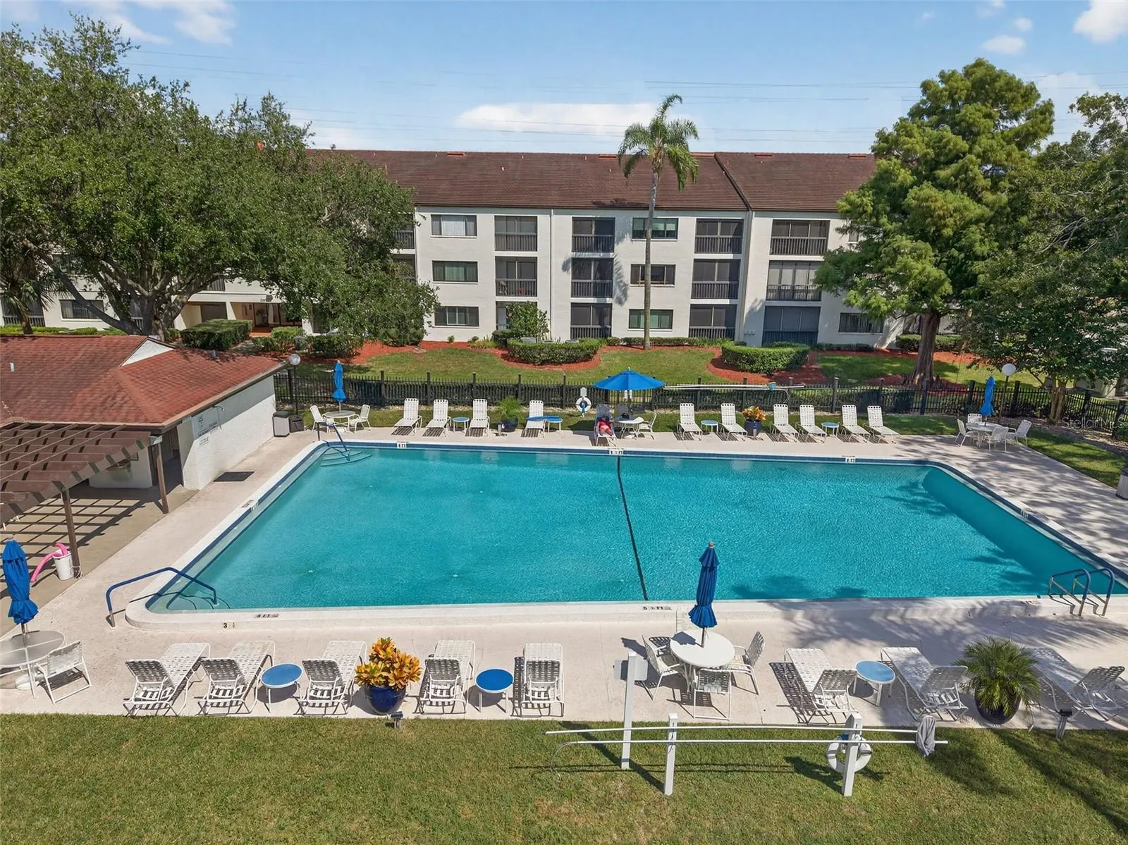 2595 COUNTRYSIDE BLVD #8106, #8106