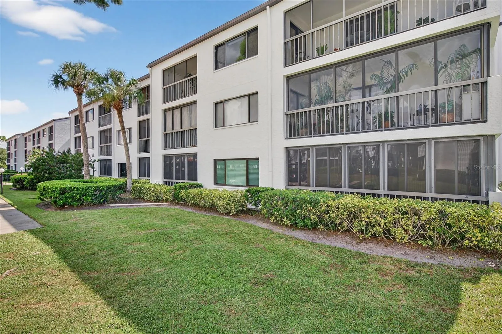 2595 COUNTRYSIDE BLVD #8106, #8106