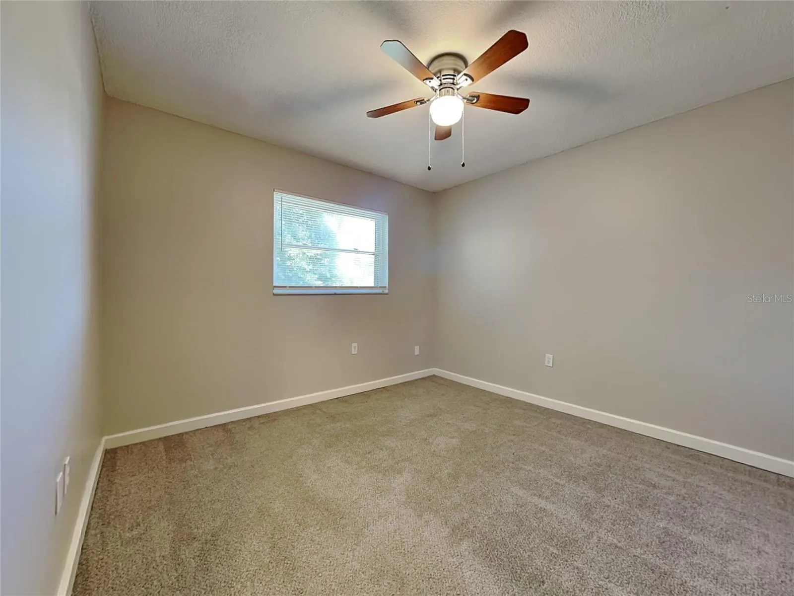 105 RAVENWAY DR
