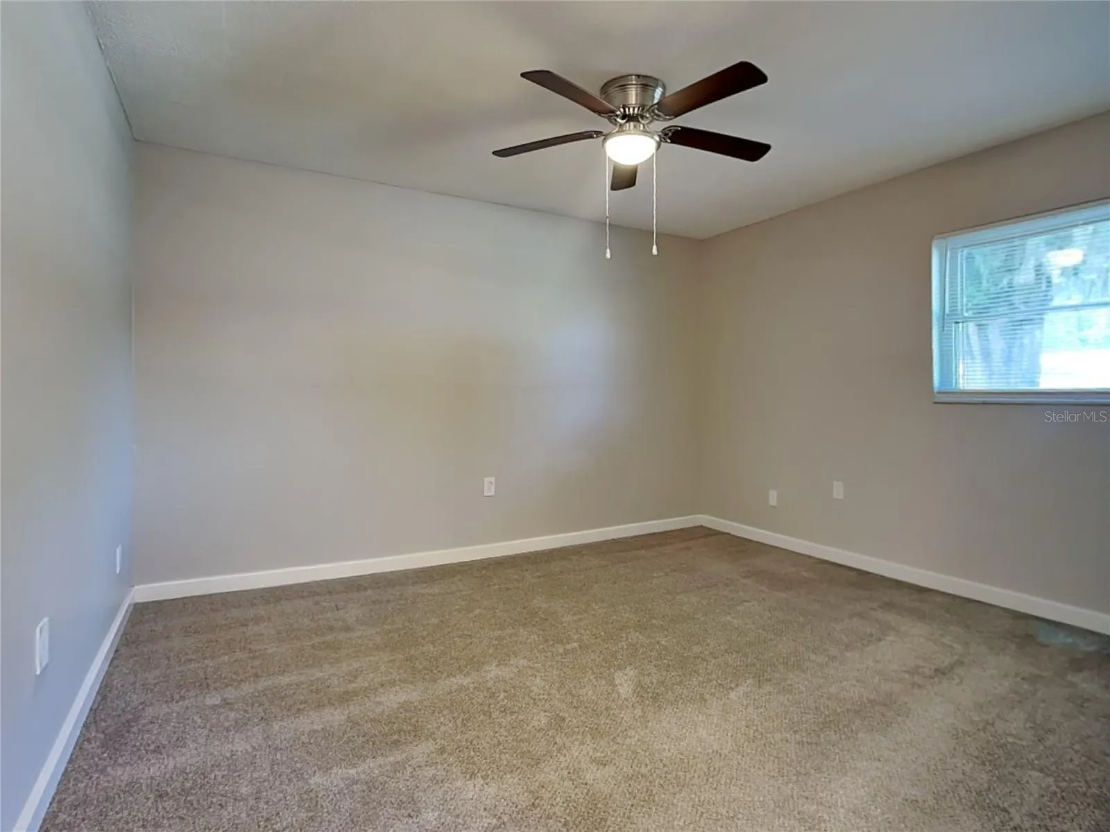 105 RAVENWAY DR