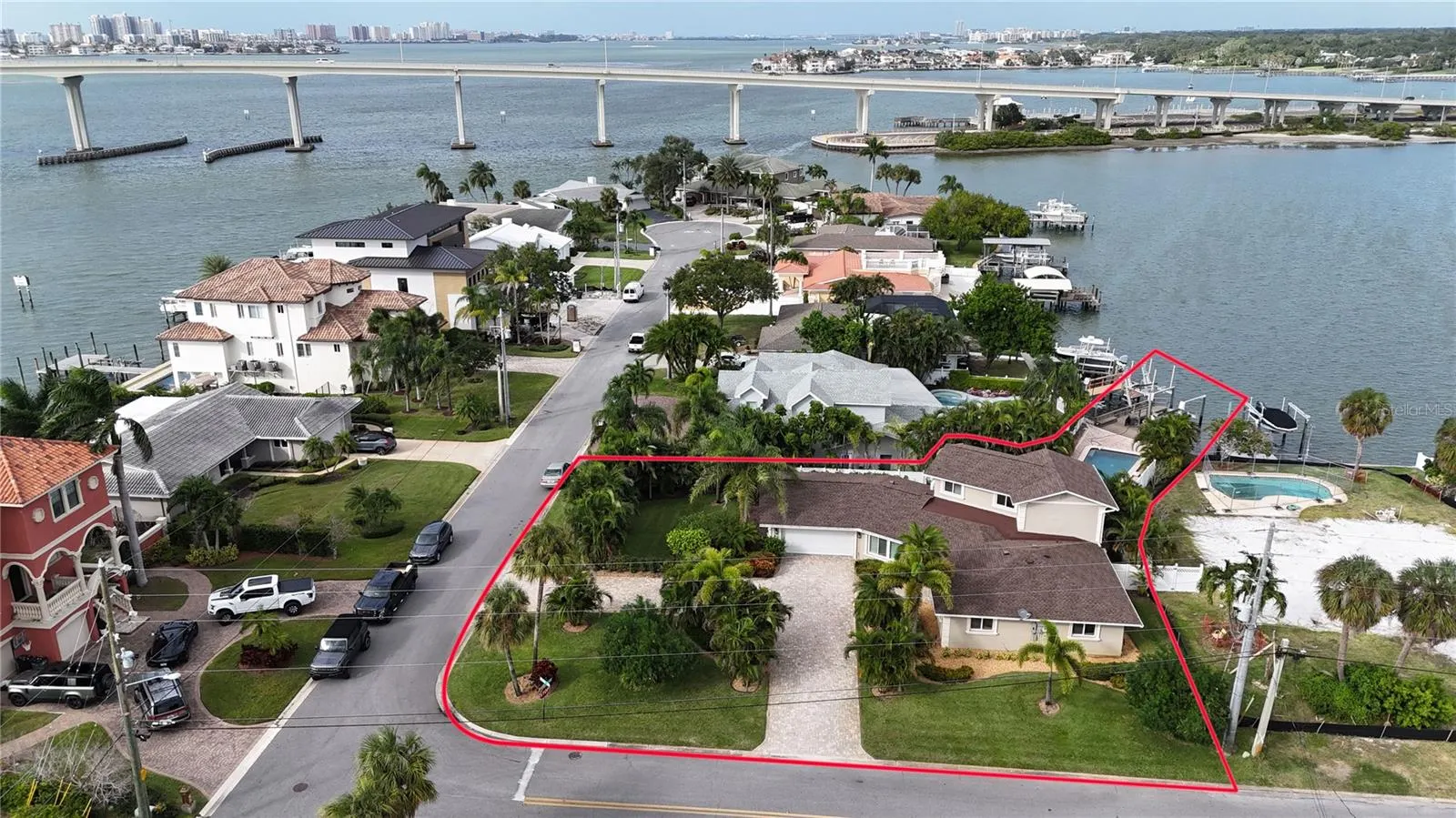 111 DRIFTWOOD LN