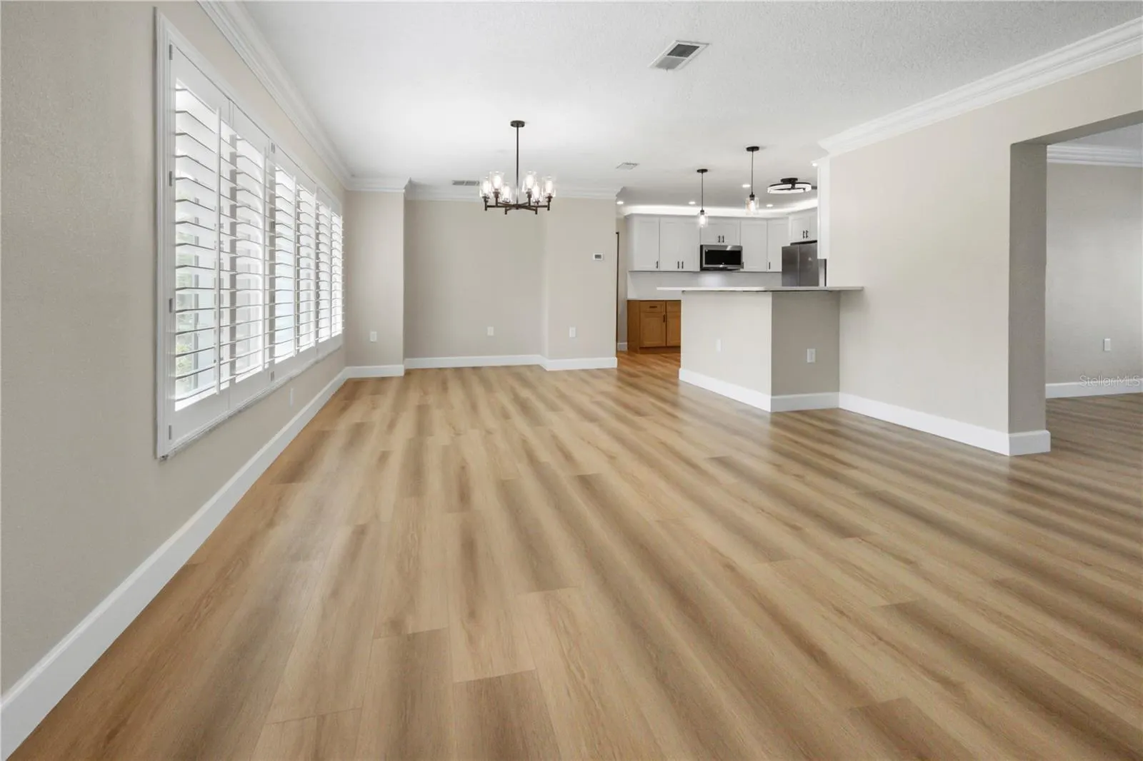 111 DRIFTWOOD LN