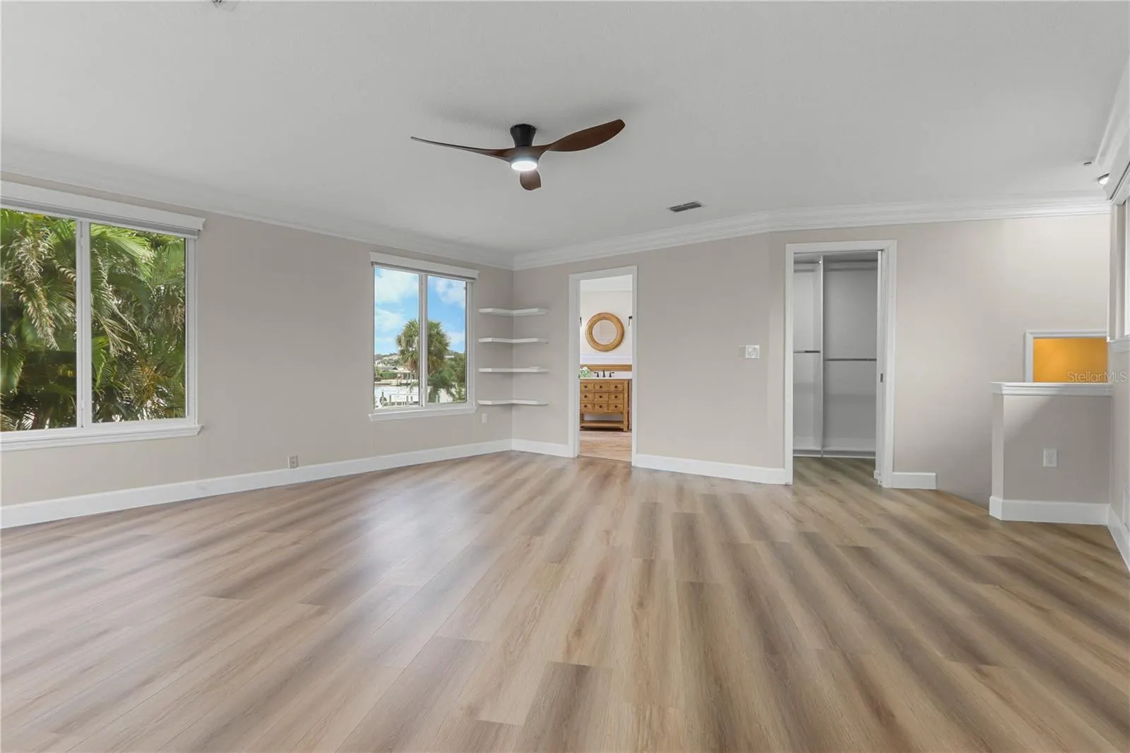 111 DRIFTWOOD LN