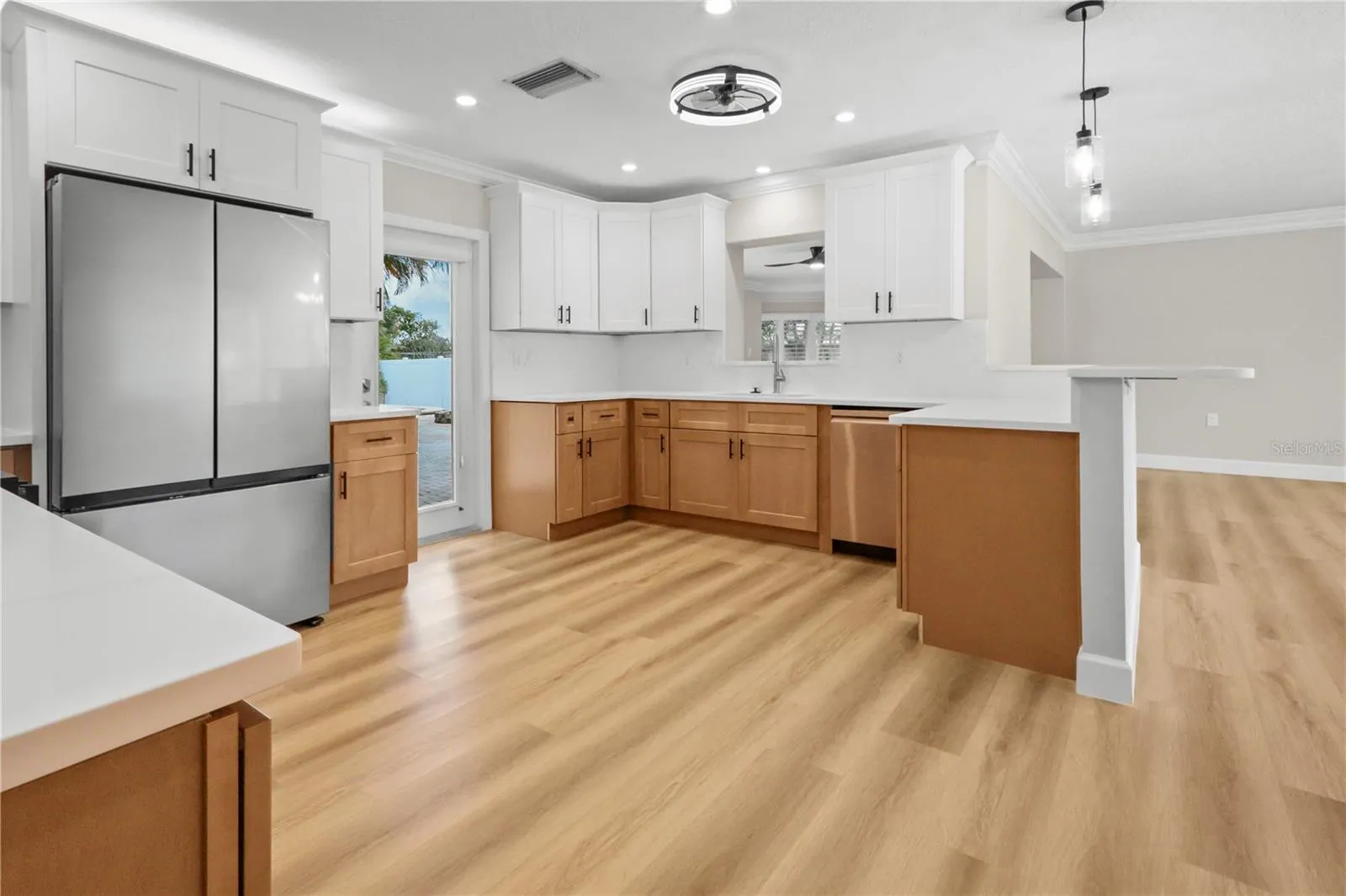 111 DRIFTWOOD LN