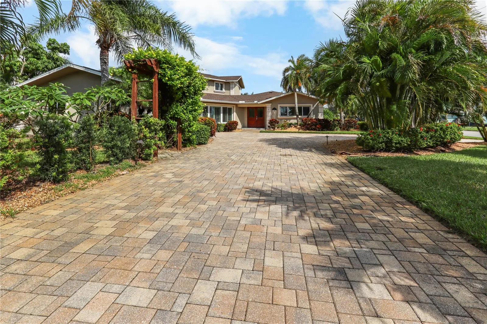 111 DRIFTWOOD LN