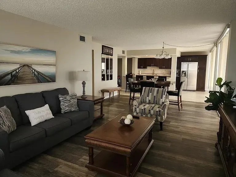 400 ISLAND WAY #512, #512
