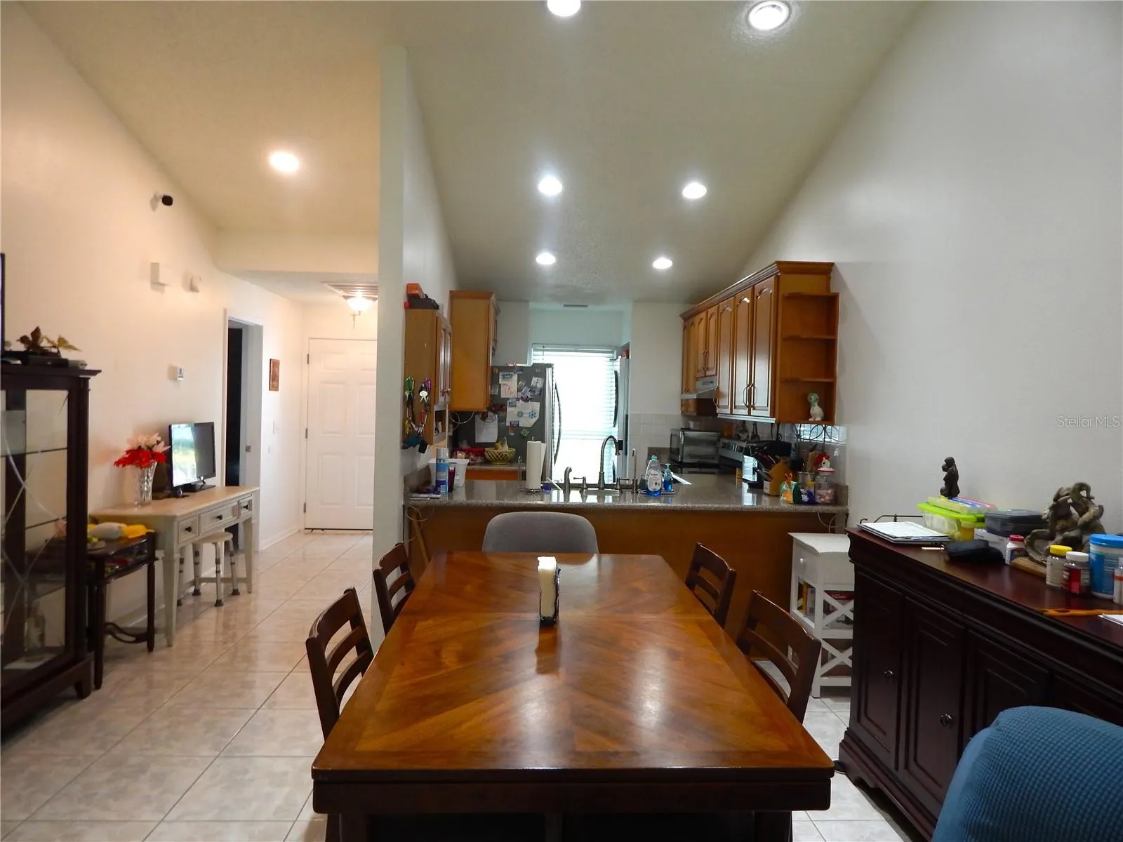 16221 RAMBLING VINE DR W