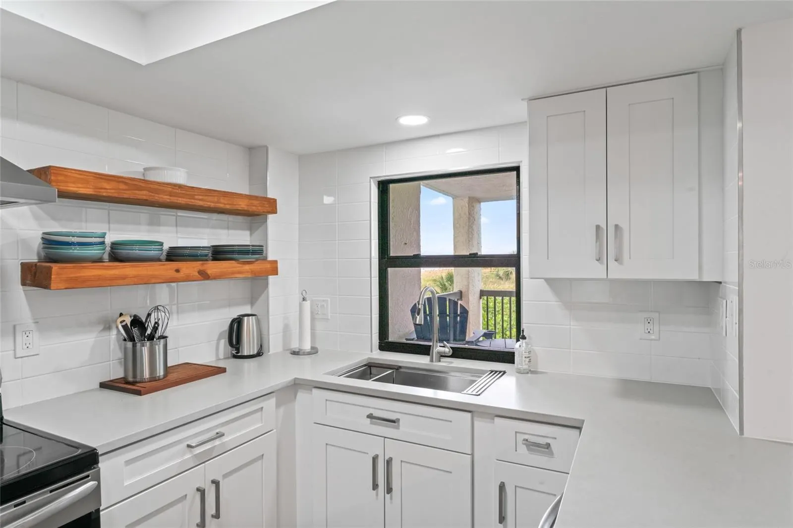 3200 GULF BLVD #103, #103