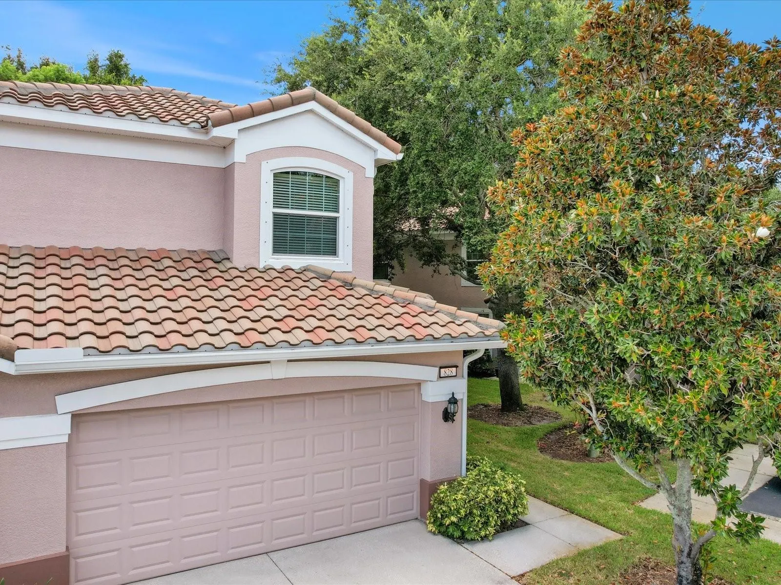 828 LANTERN WAY #828, #828