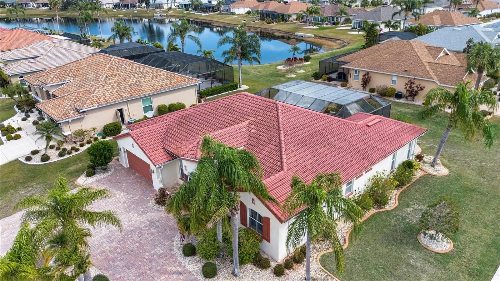 1115 SIGNATURE DR