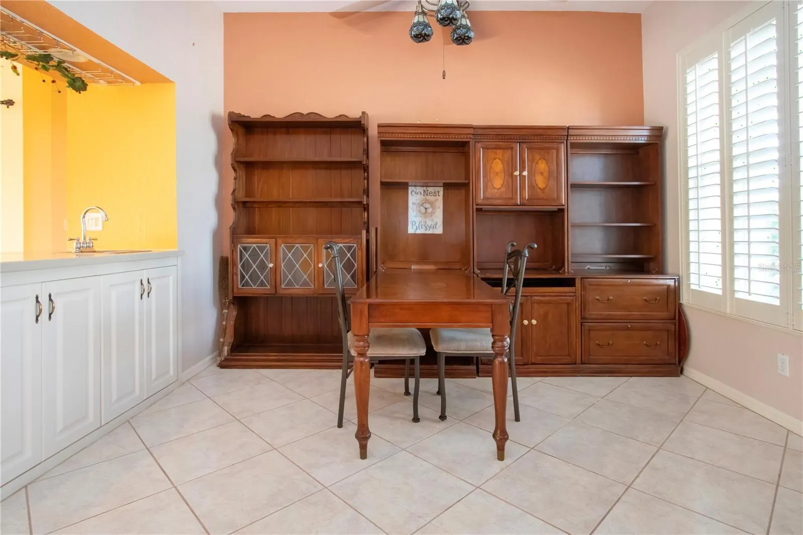 1115 SIGNATURE DR