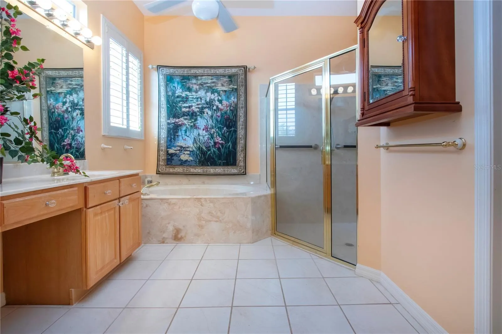 1115 SIGNATURE DR