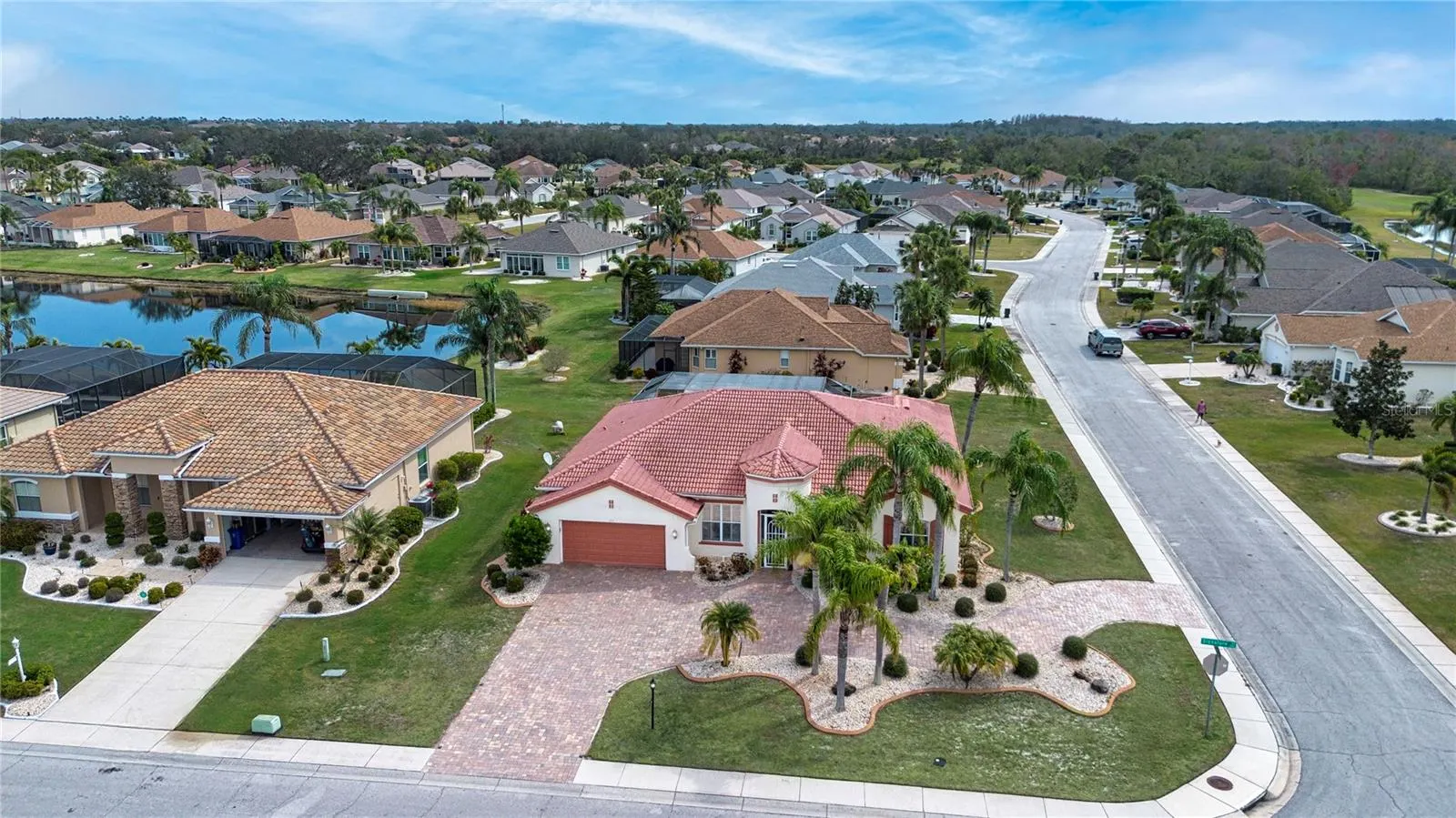 1115 SIGNATURE DR