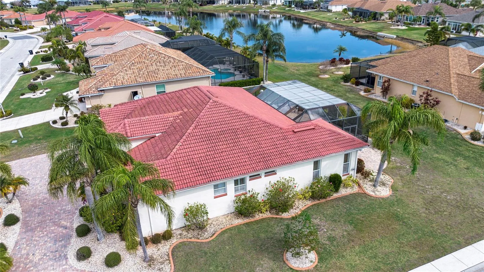 1115 SIGNATURE DR