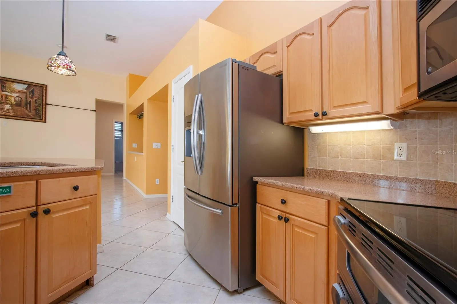 1115 SIGNATURE DR