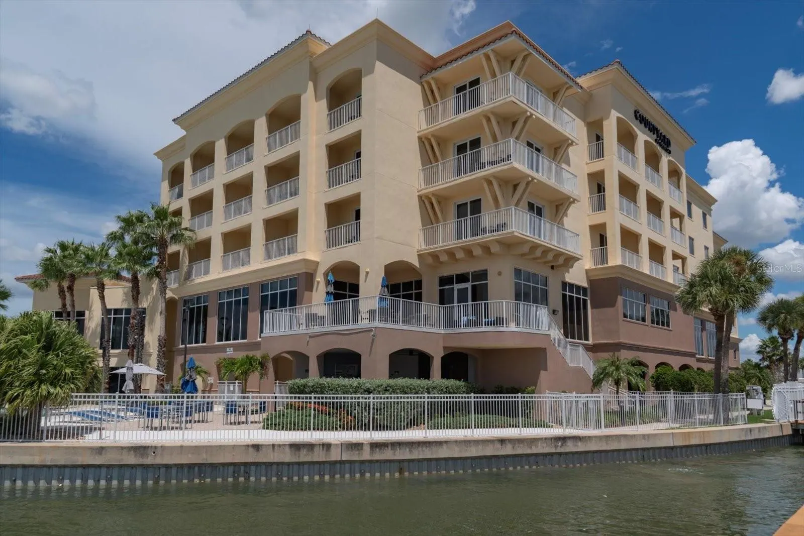 601 AMERICAN LEGION DR #18, #18