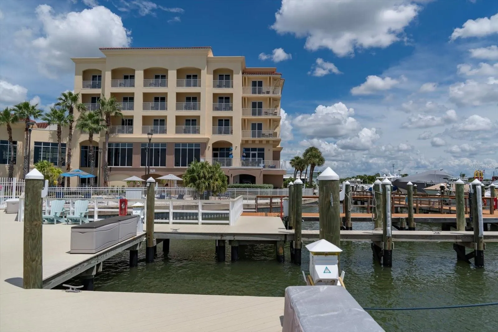 601 AMERICAN LEGION DR #18, #18