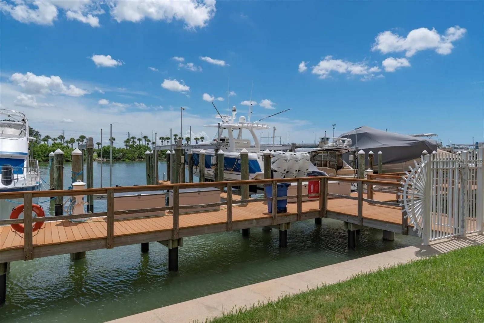 601 AMERICAN LEGION DR #18, #18