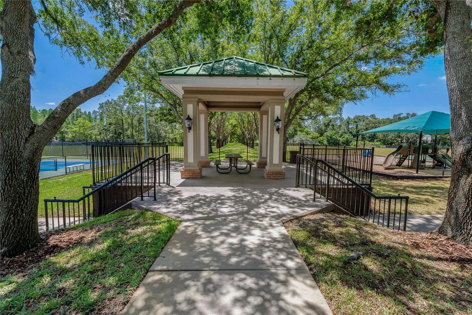 19111 CYPRESS REACH LN