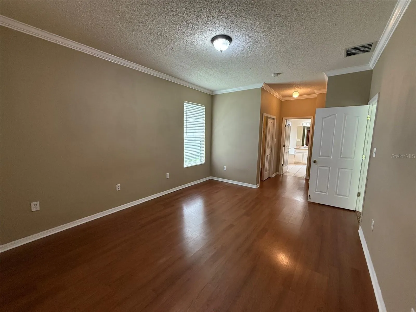19111 CYPRESS REACH LN