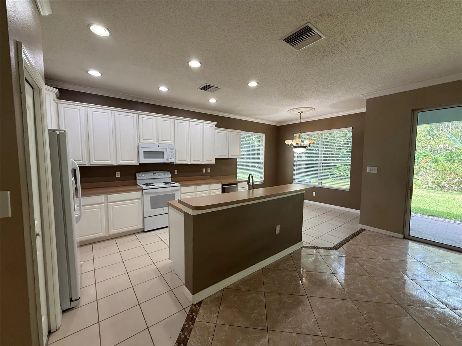 19111 CYPRESS REACH LN