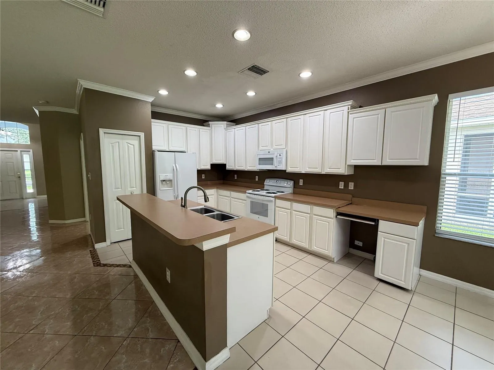 19111 CYPRESS REACH LN