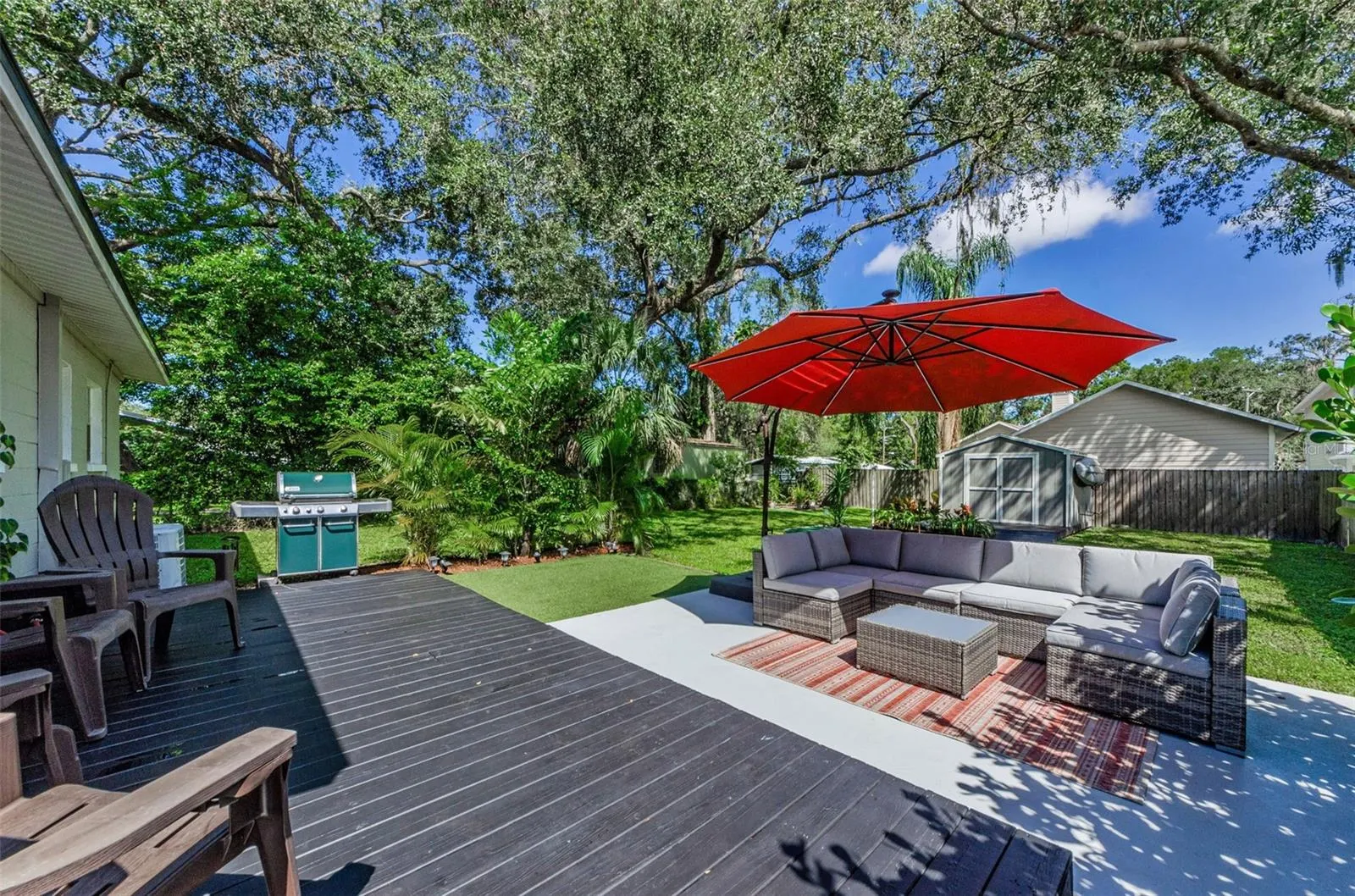 409 W HANNA AVE