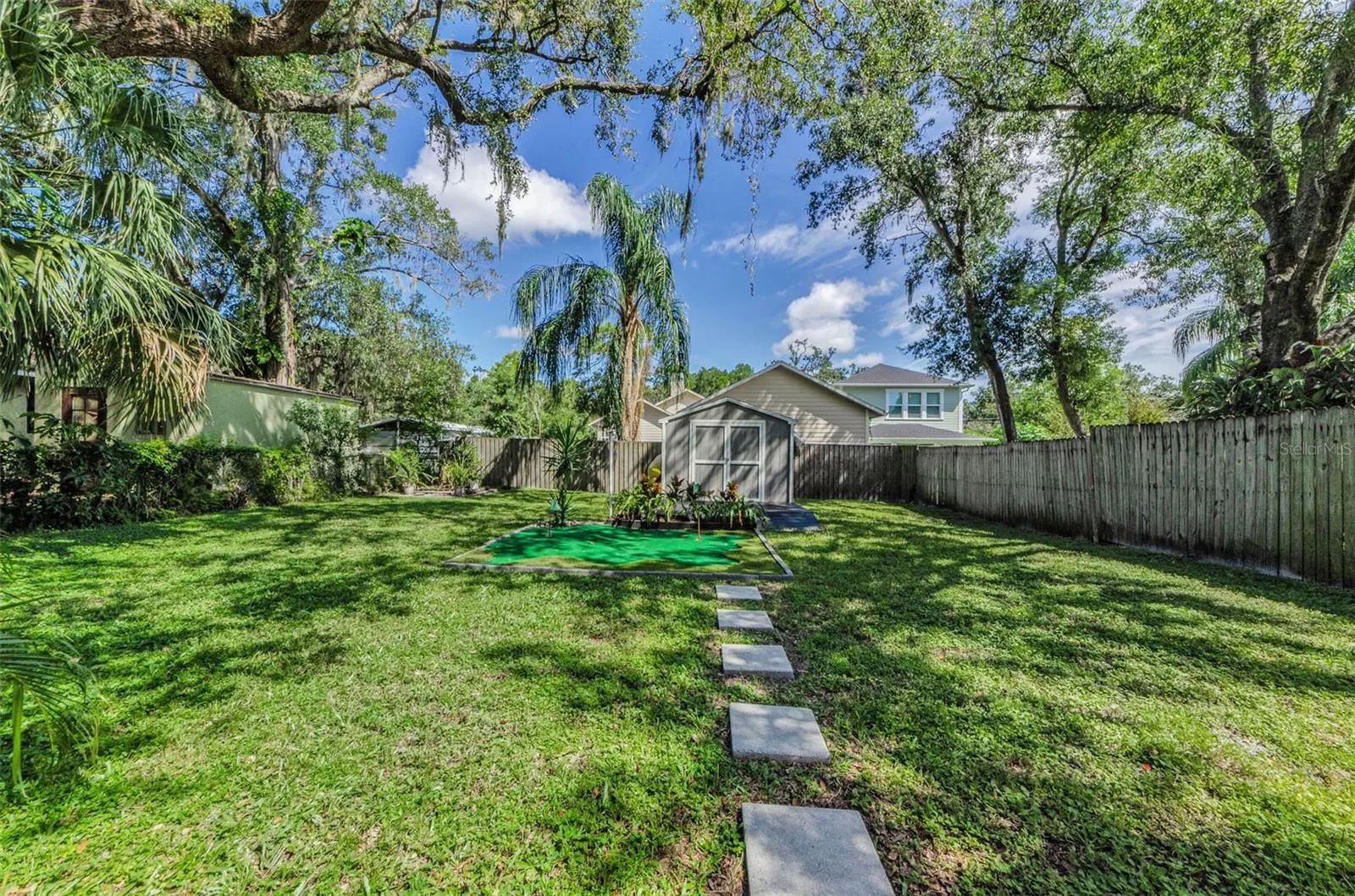 409 W HANNA AVE
