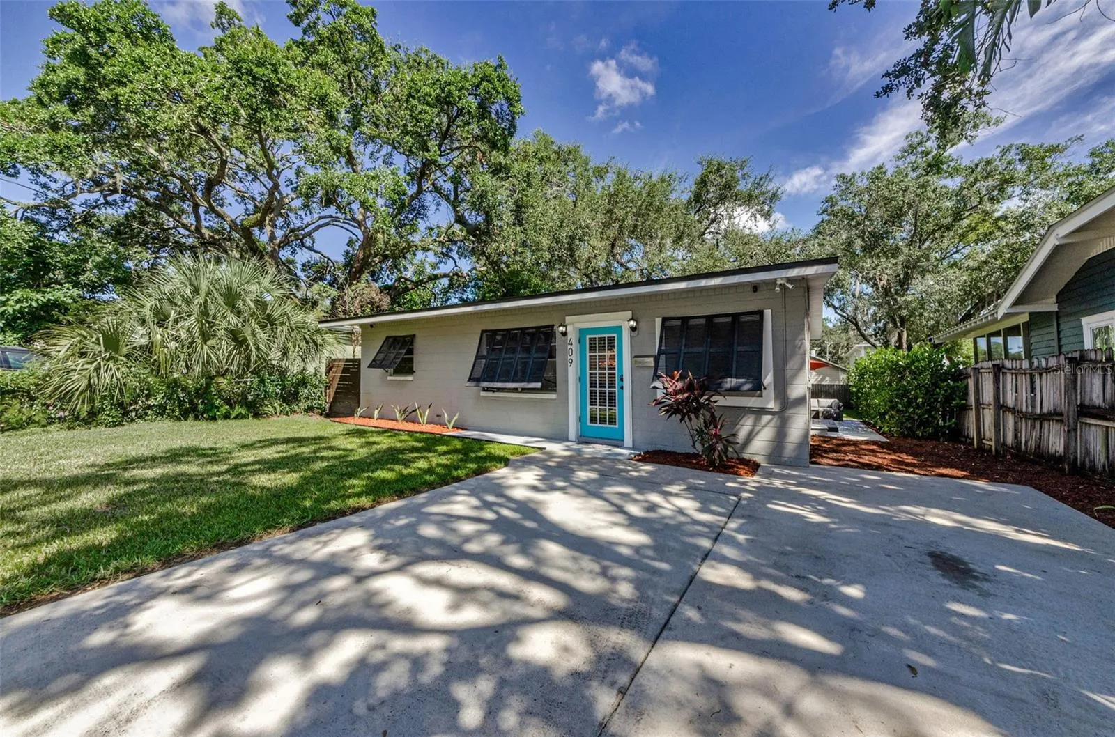 409 W HANNA AVE