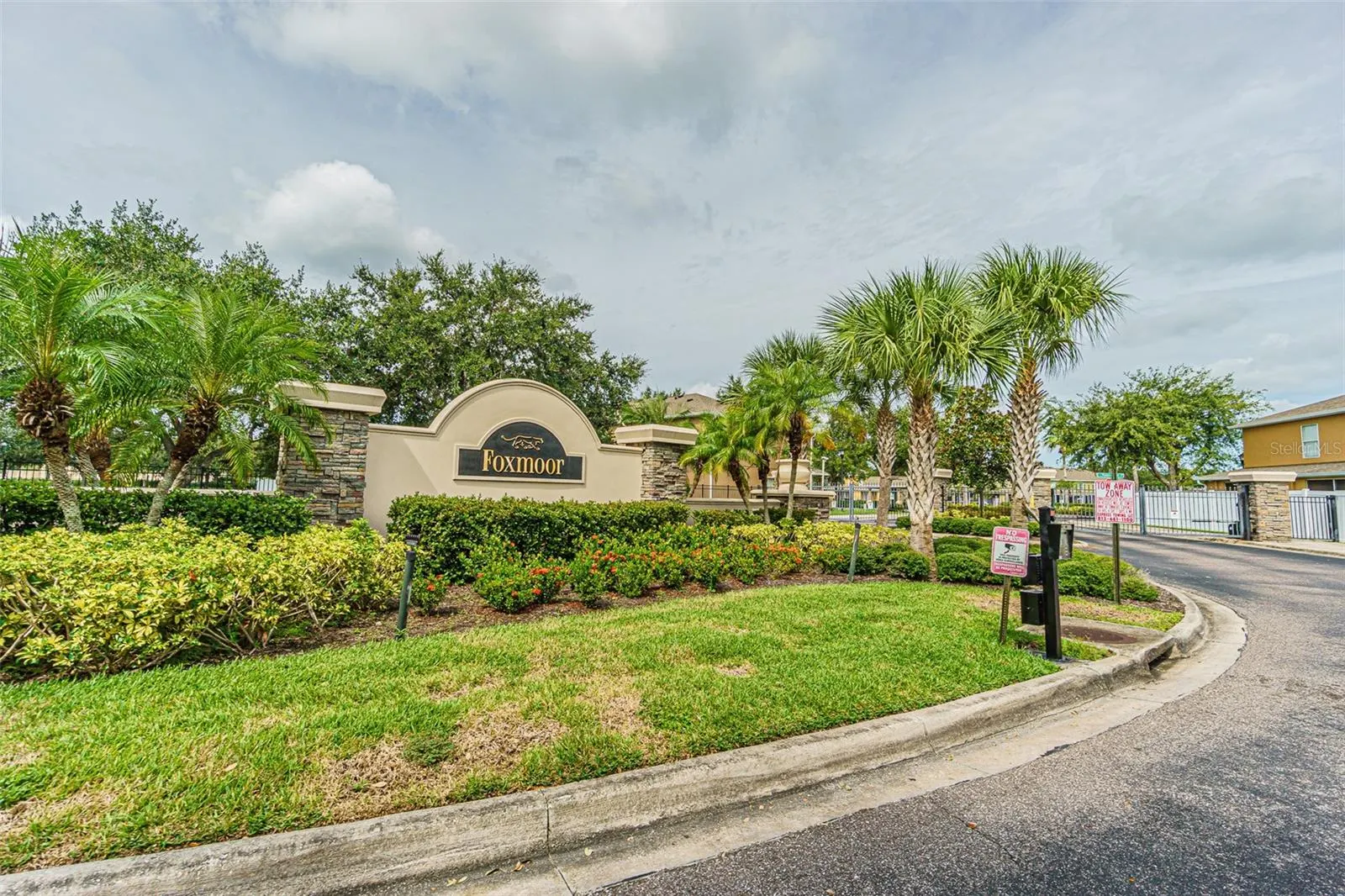 12254 FOXMOOR PEAK DR