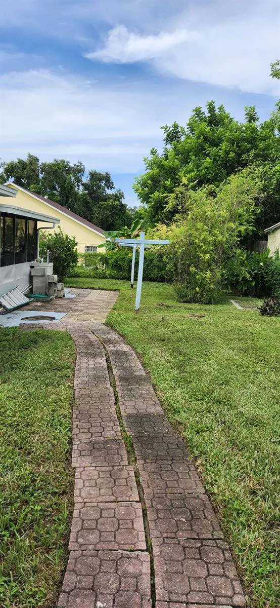 1010 GULF RD