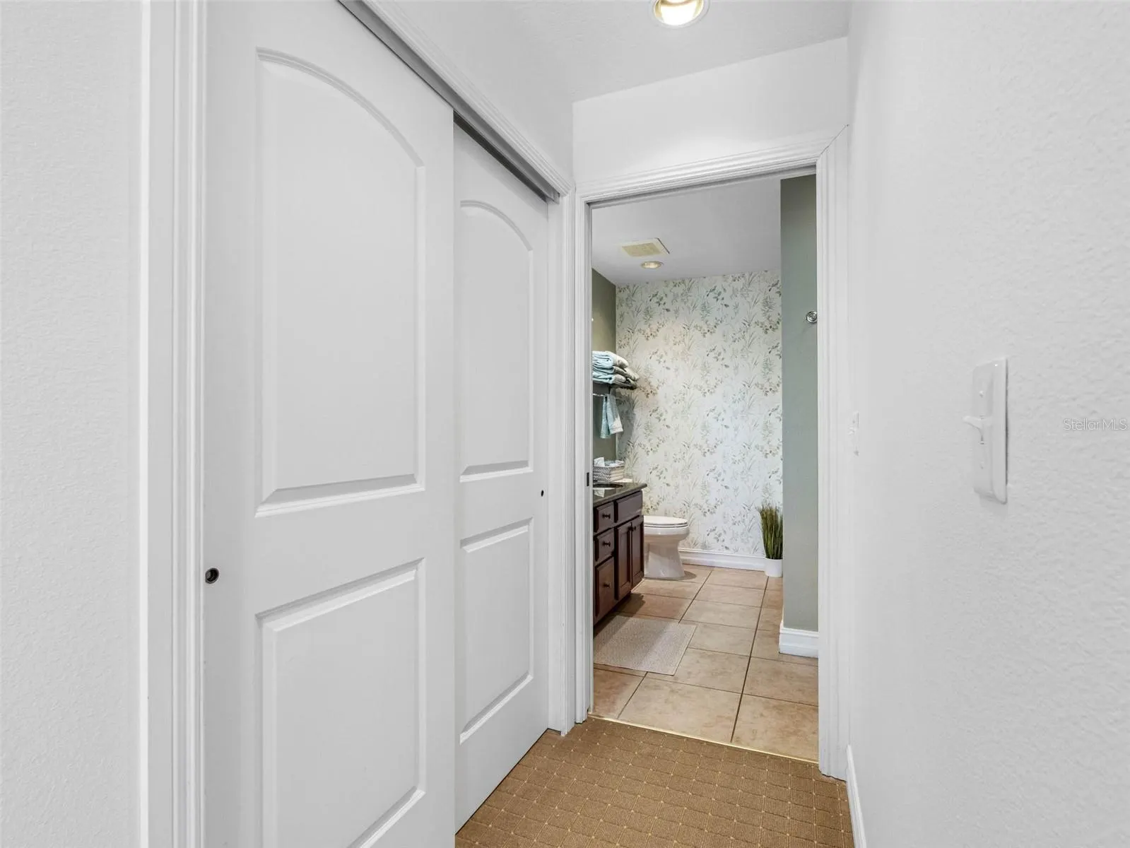 13941 CLUBHOUSE DR ##203, ##203