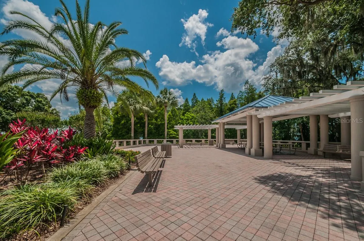 4410 LIVE OAK BLVD