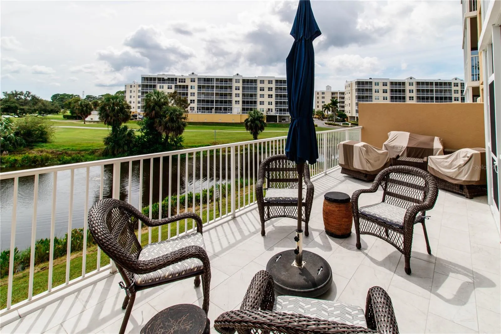 960 STARKEY RD #7105, #7105
