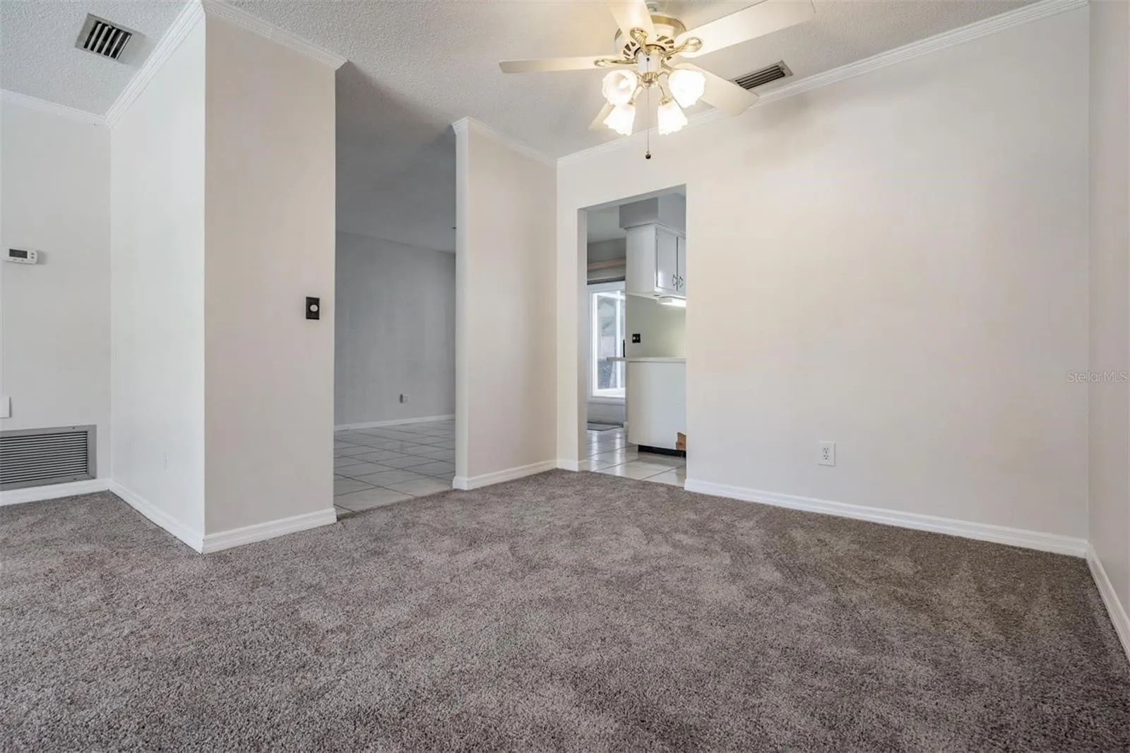 6816 DOVER CT