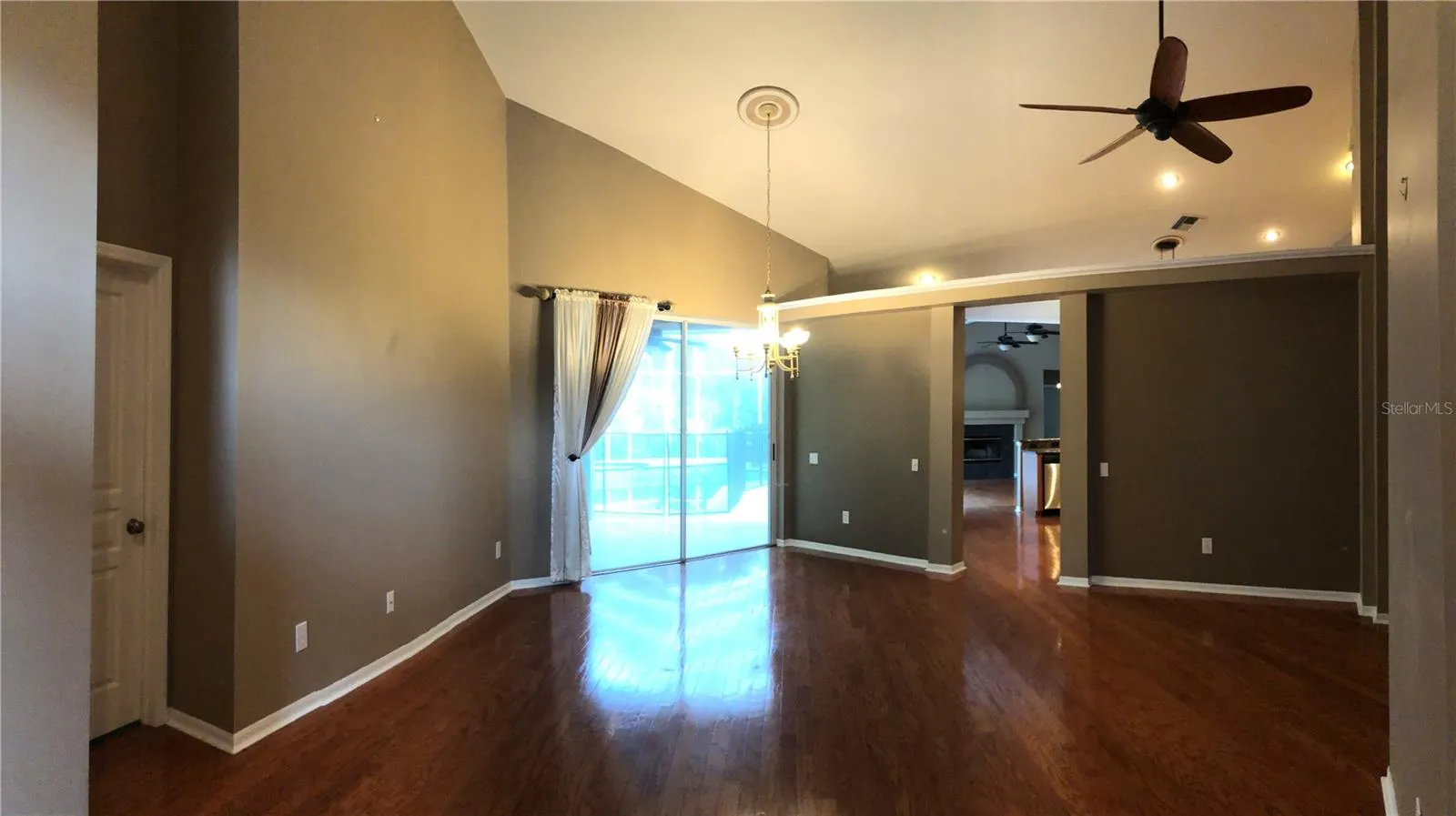 4904 EBENSBURG DR