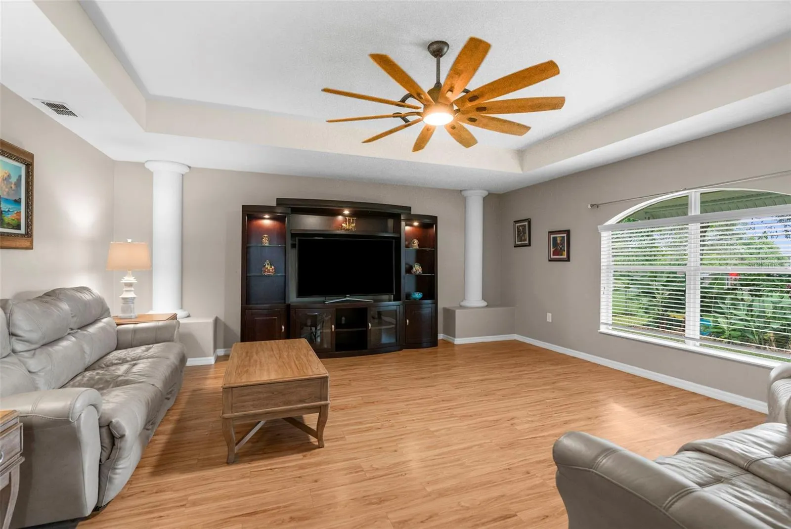 3337 CARMEN AVE