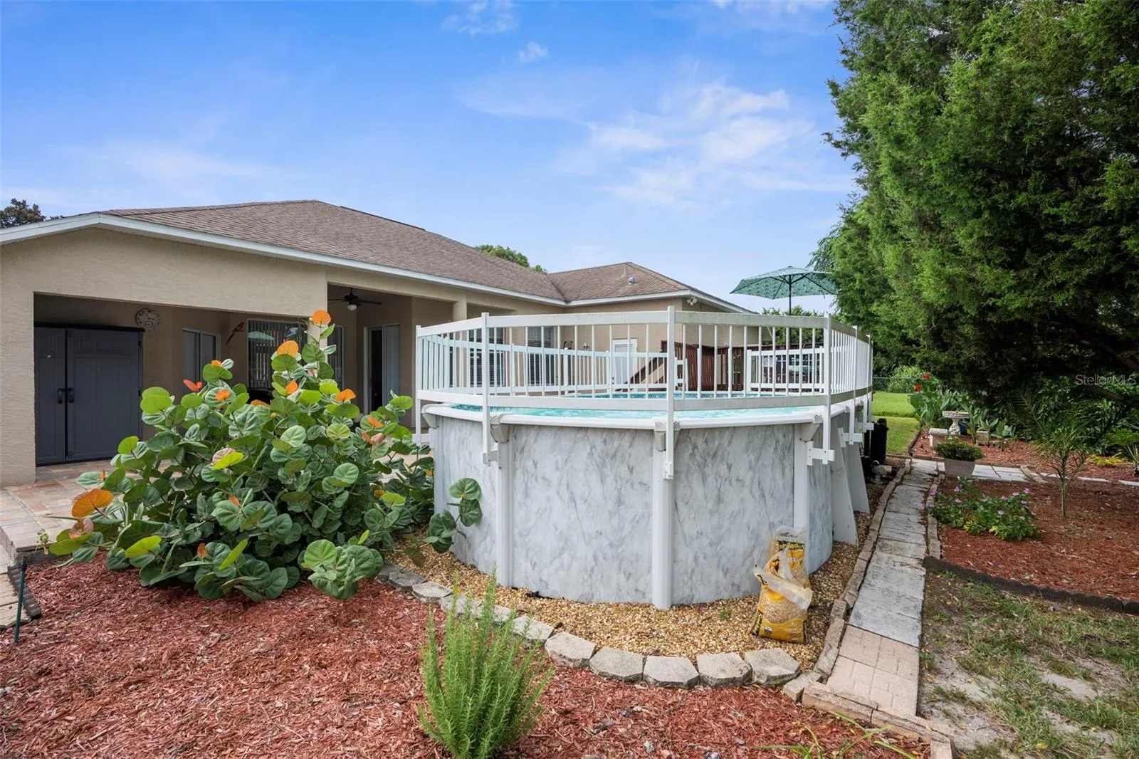 3337 CARMEN AVE
