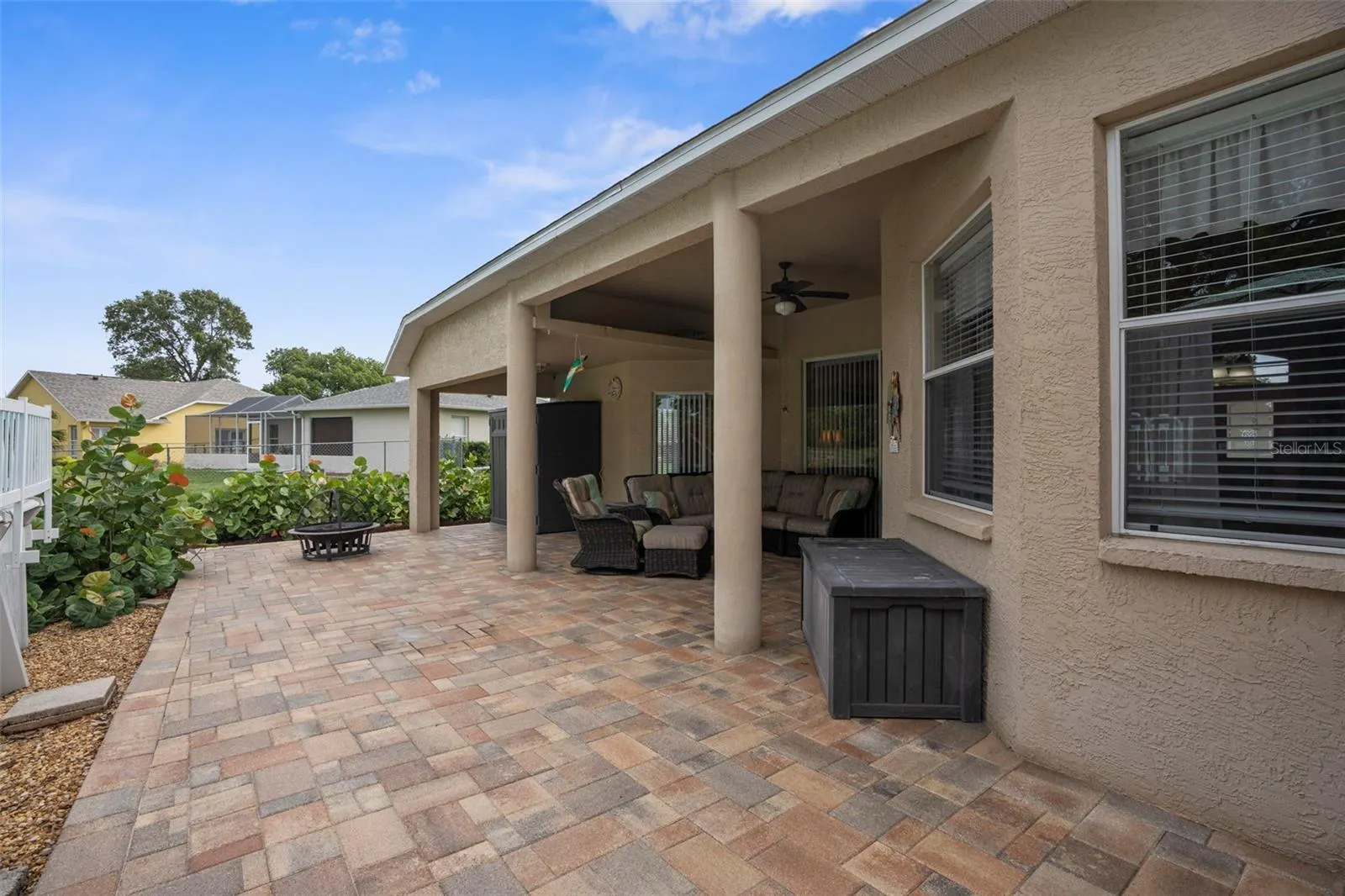 3337 CARMEN AVE