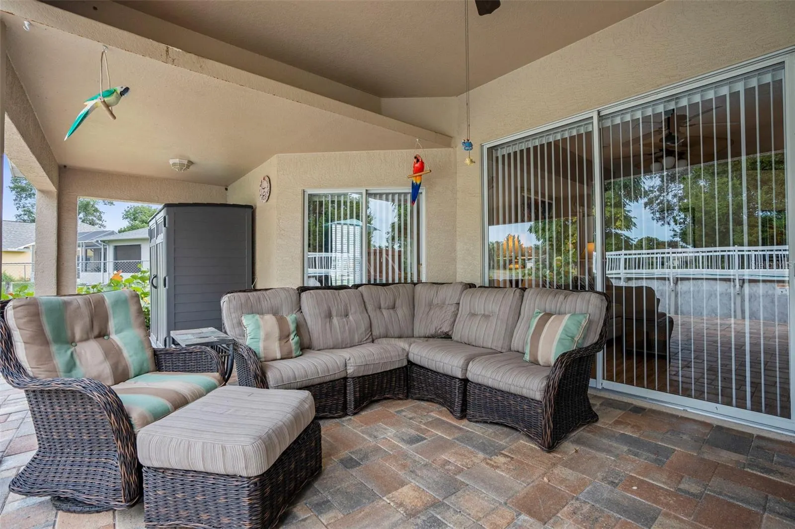 3337 CARMEN AVE