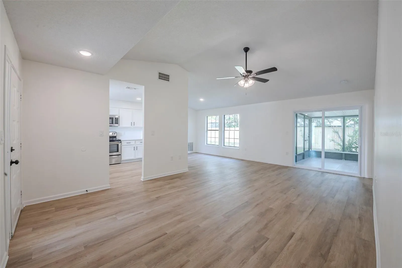 4800 REGINALD RD