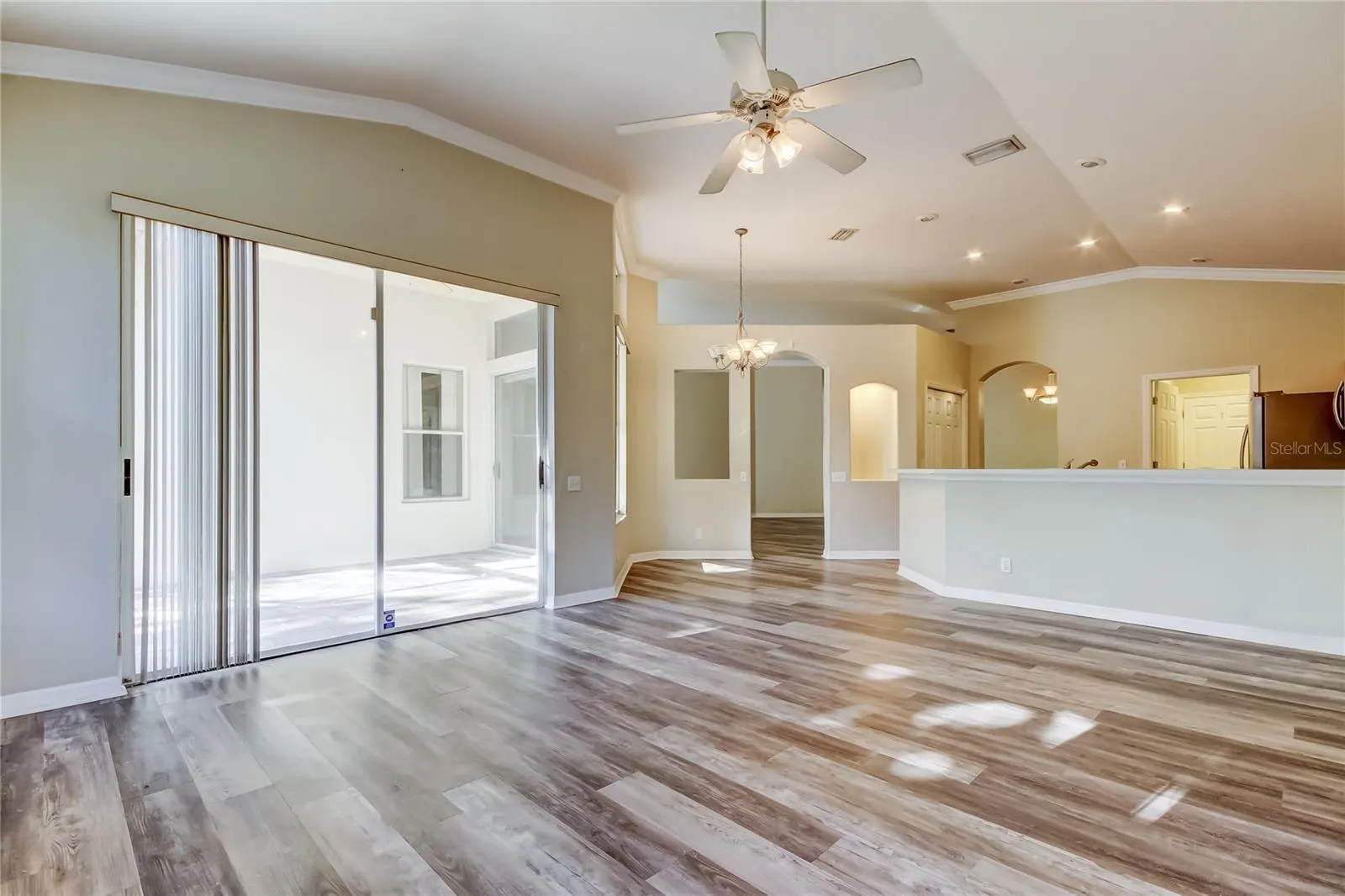 4157 GRANDCHAMP CIR
