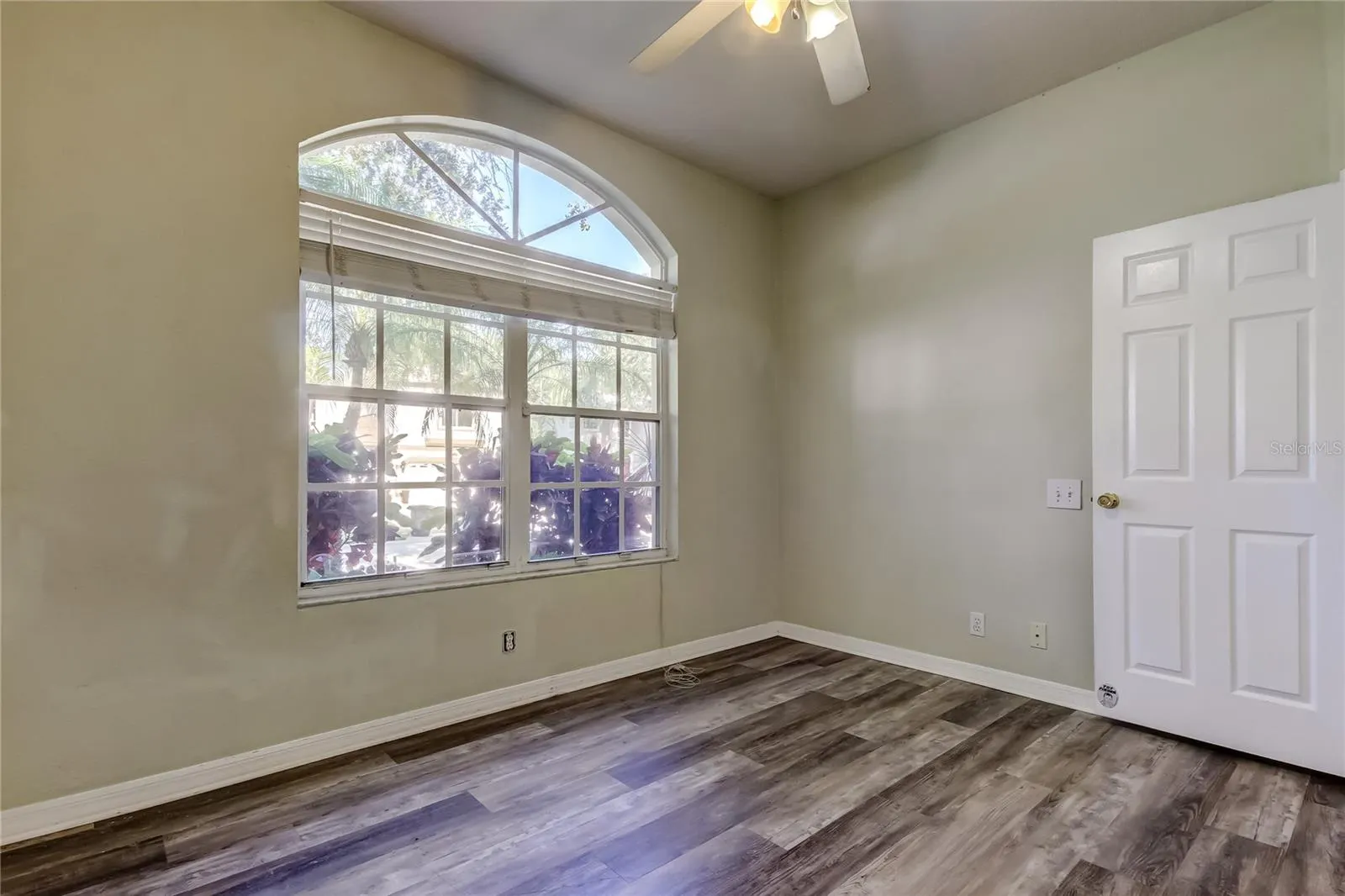 4157 GRANDCHAMP CIR