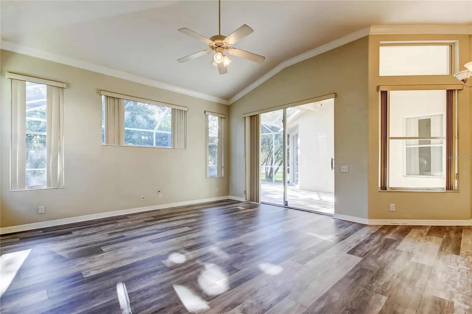 4157 GRANDCHAMP CIR