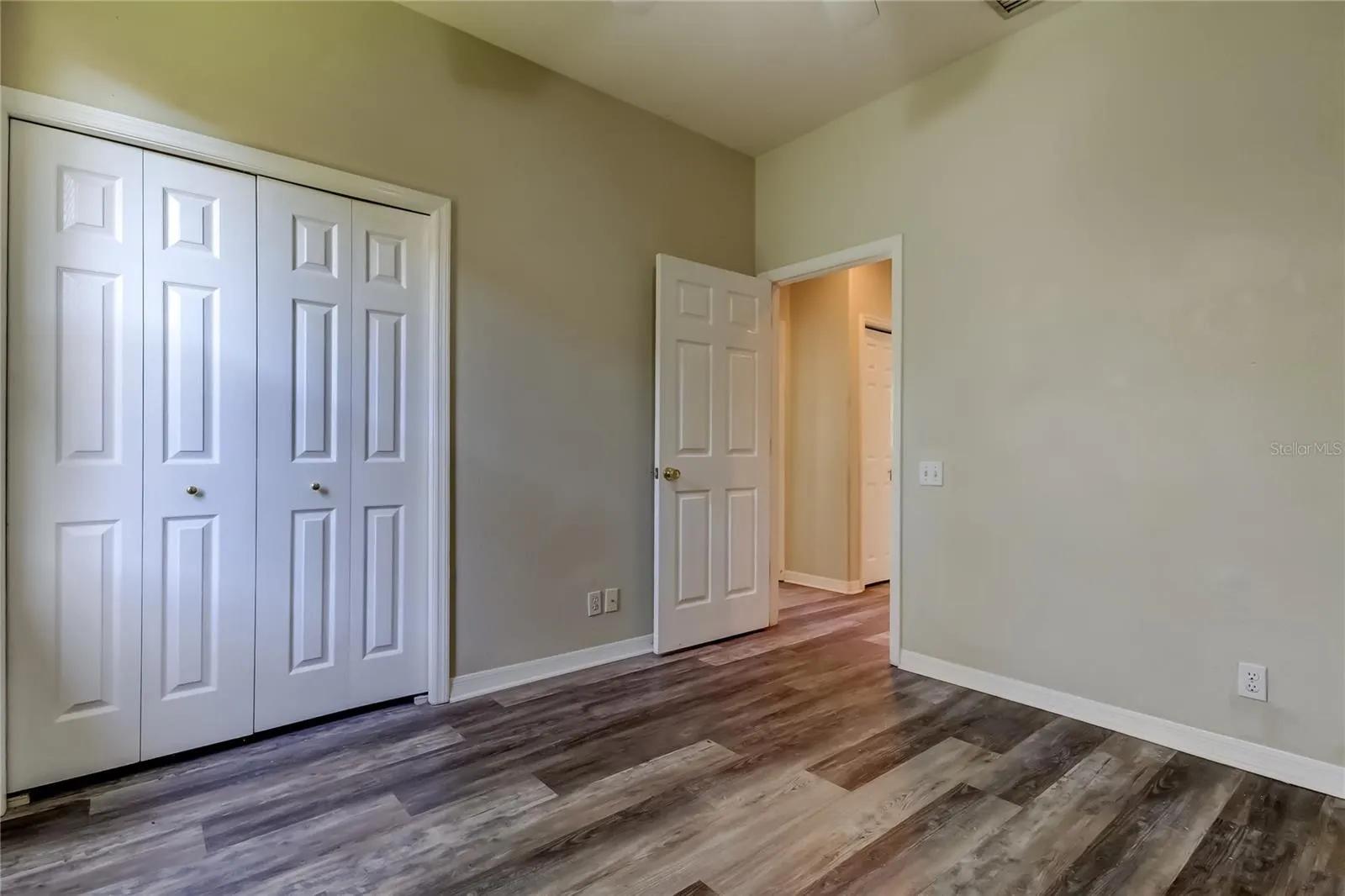 4157 GRANDCHAMP CIR