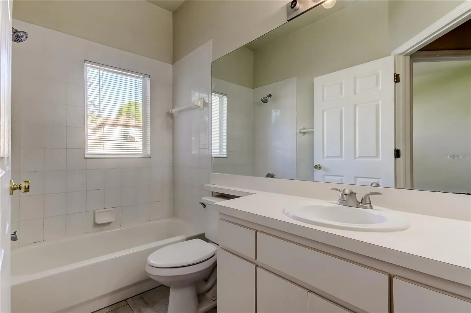 4157 GRANDCHAMP CIR