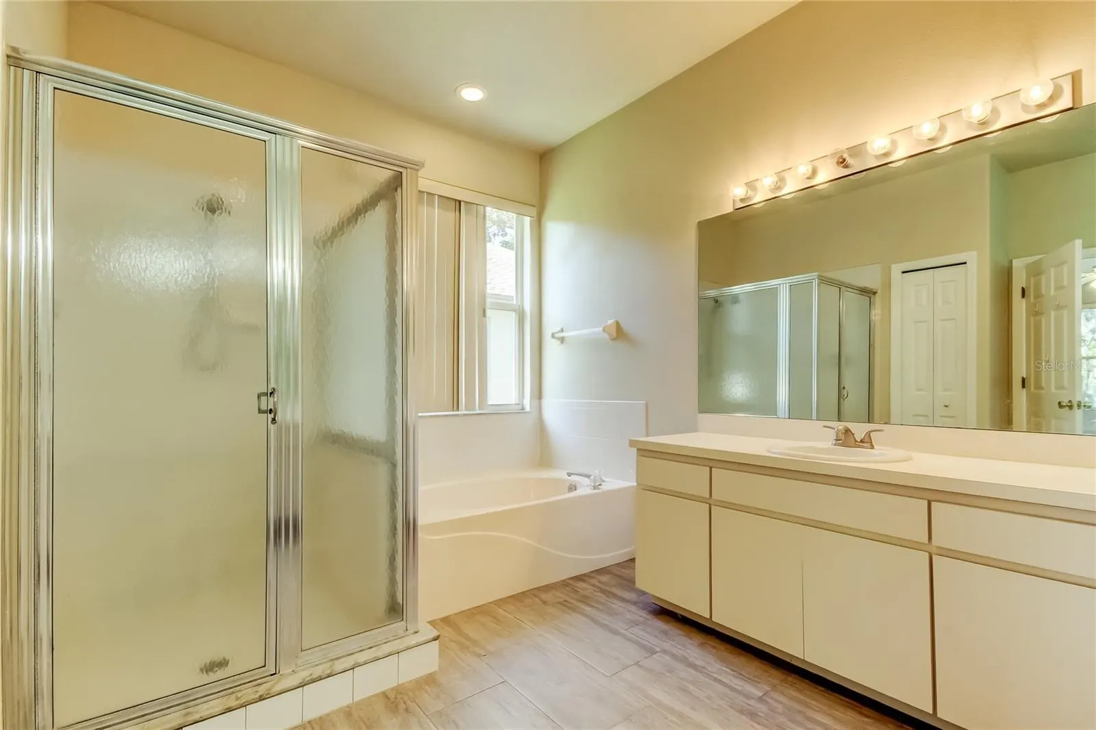 4157 GRANDCHAMP CIR